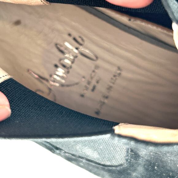 Amalfi by Rangoni Enrico Chelsea Boot 4 NWOT Black Suede Ankle Booties - Picture 7 of 7